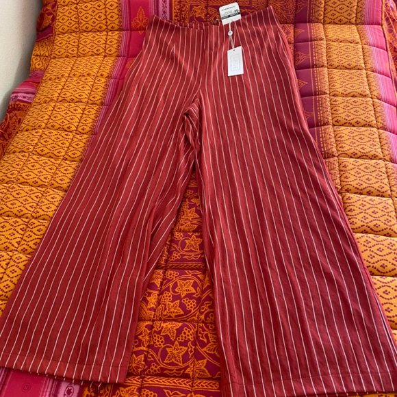 Two Piece High Tube Top and Hight Waisted Pants - Picture 3 of 8